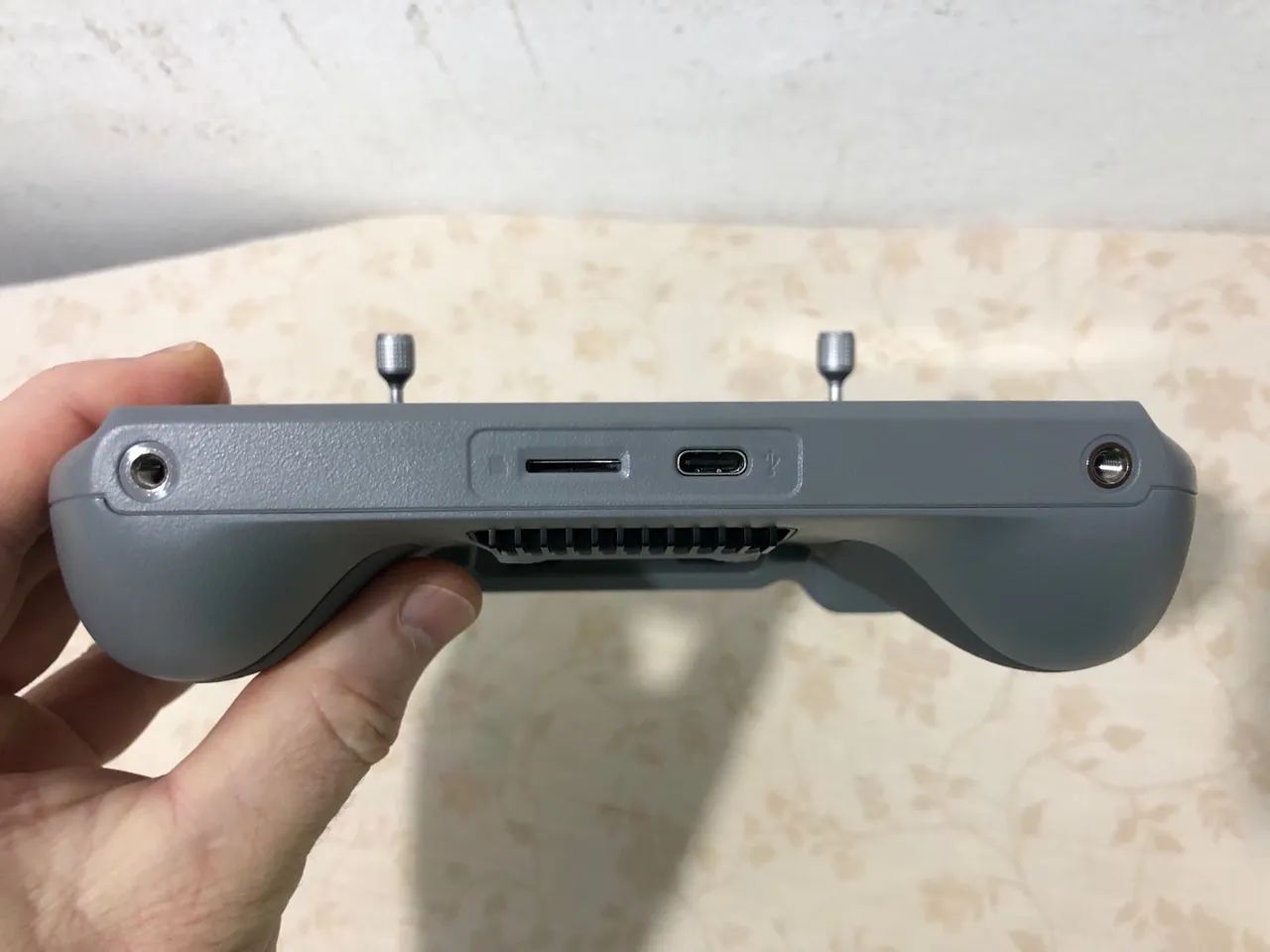 Controle Dji rc2 semi novo sem detalhes  - Foto 3