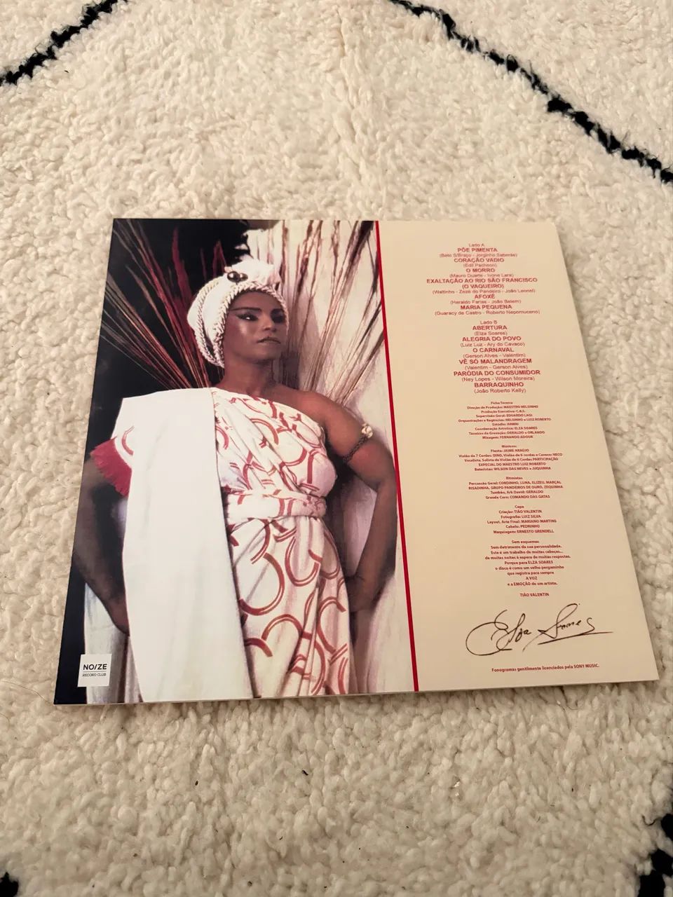 Lp Elza Soares - Senhora da Terra - Foto 2
