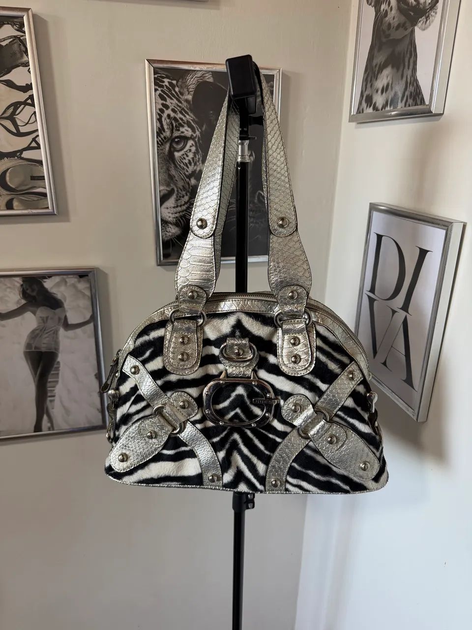 Bolsa Guess Pelinhos Zebra