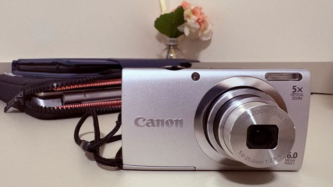 Canon Powershot A2400is em excelente estado - Câmeras e Filmadoras