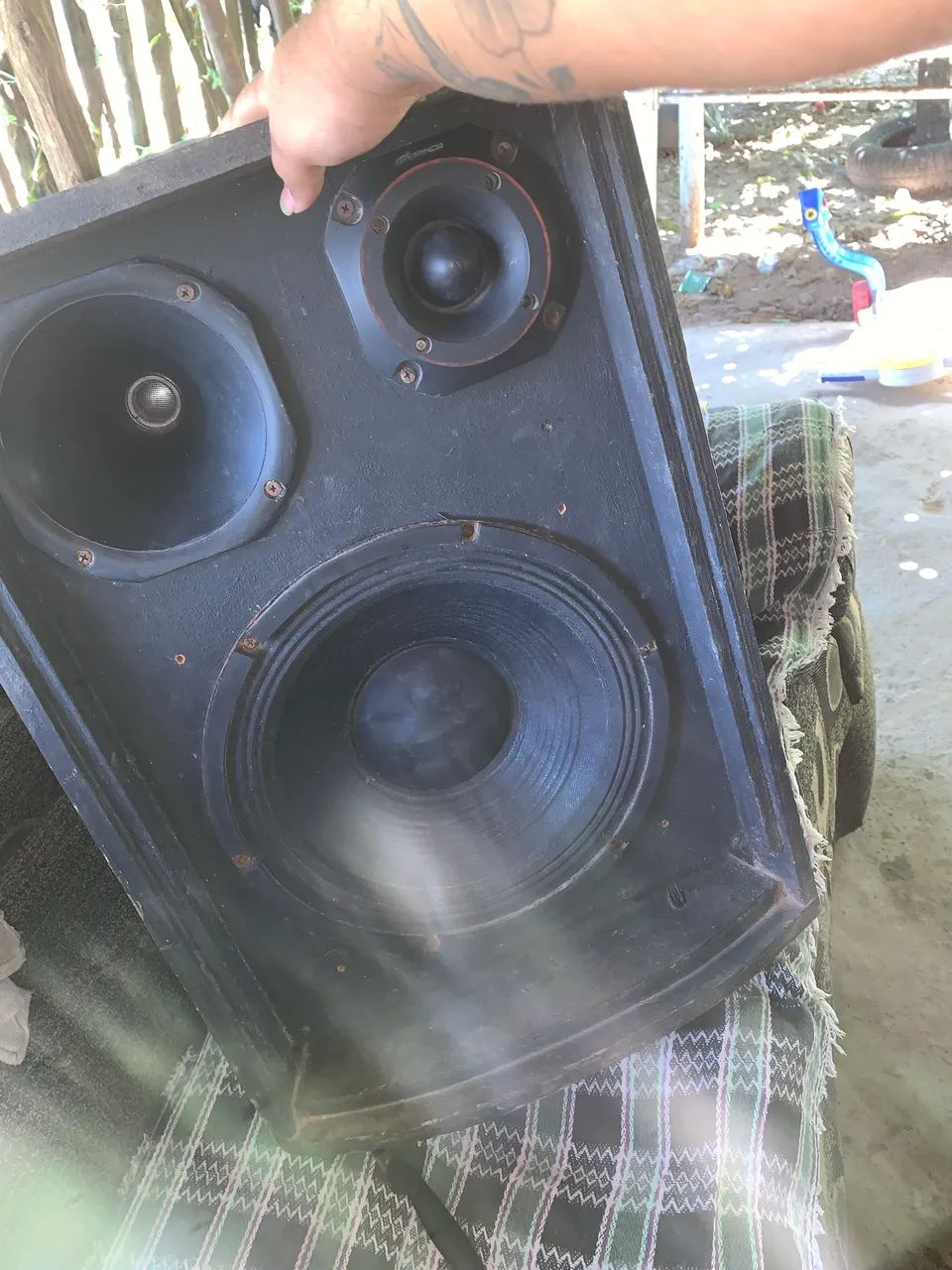 VENDO CAIXA DE SOM BLUETOOTH  - Foto 2
