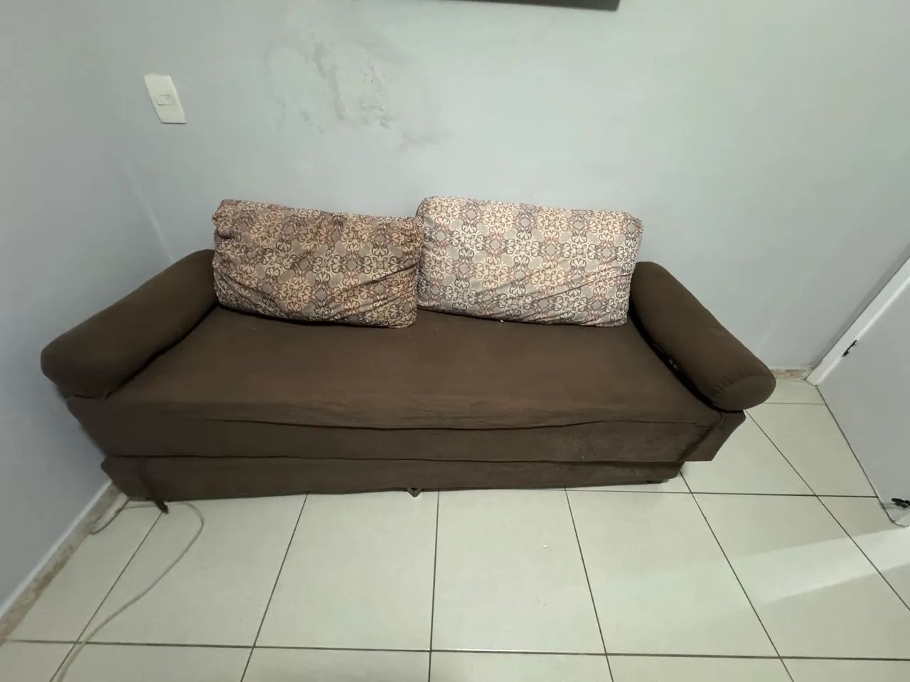 Sofá cama de solteiro - Pra vender rápido  - Foto 2