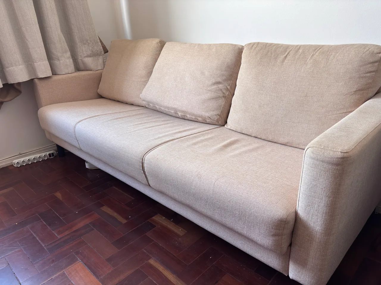 Sofá 3 lugares - 1 ano de uso !  - Foto 2