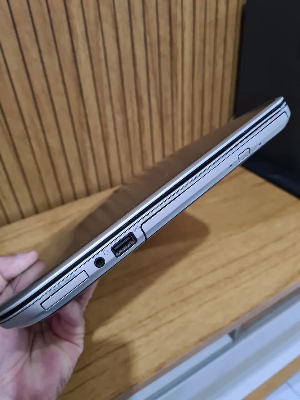 Notebook Dell Latitude 14z  - Foto 4