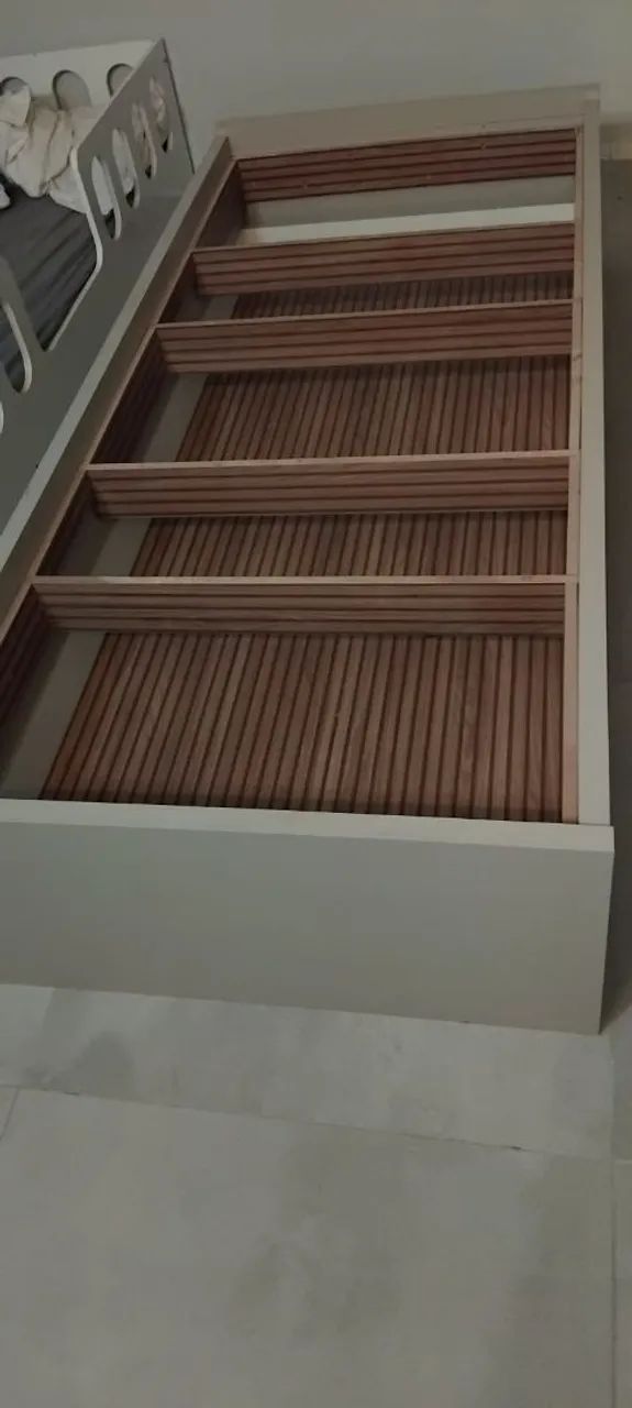 Cama de Solteiro com auxiliar 