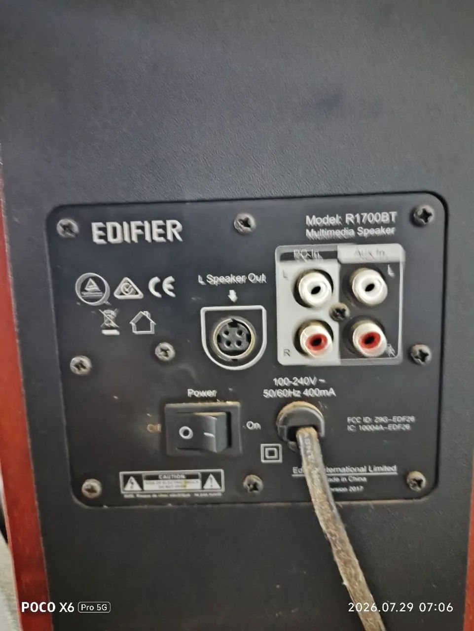 Monitor de audio edifier r1700bt