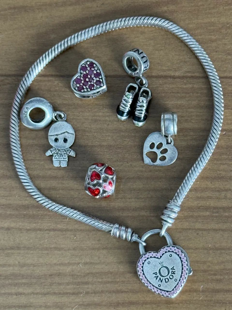 Pulseira PANDORA, promessas de amor com berloques - Foto 2