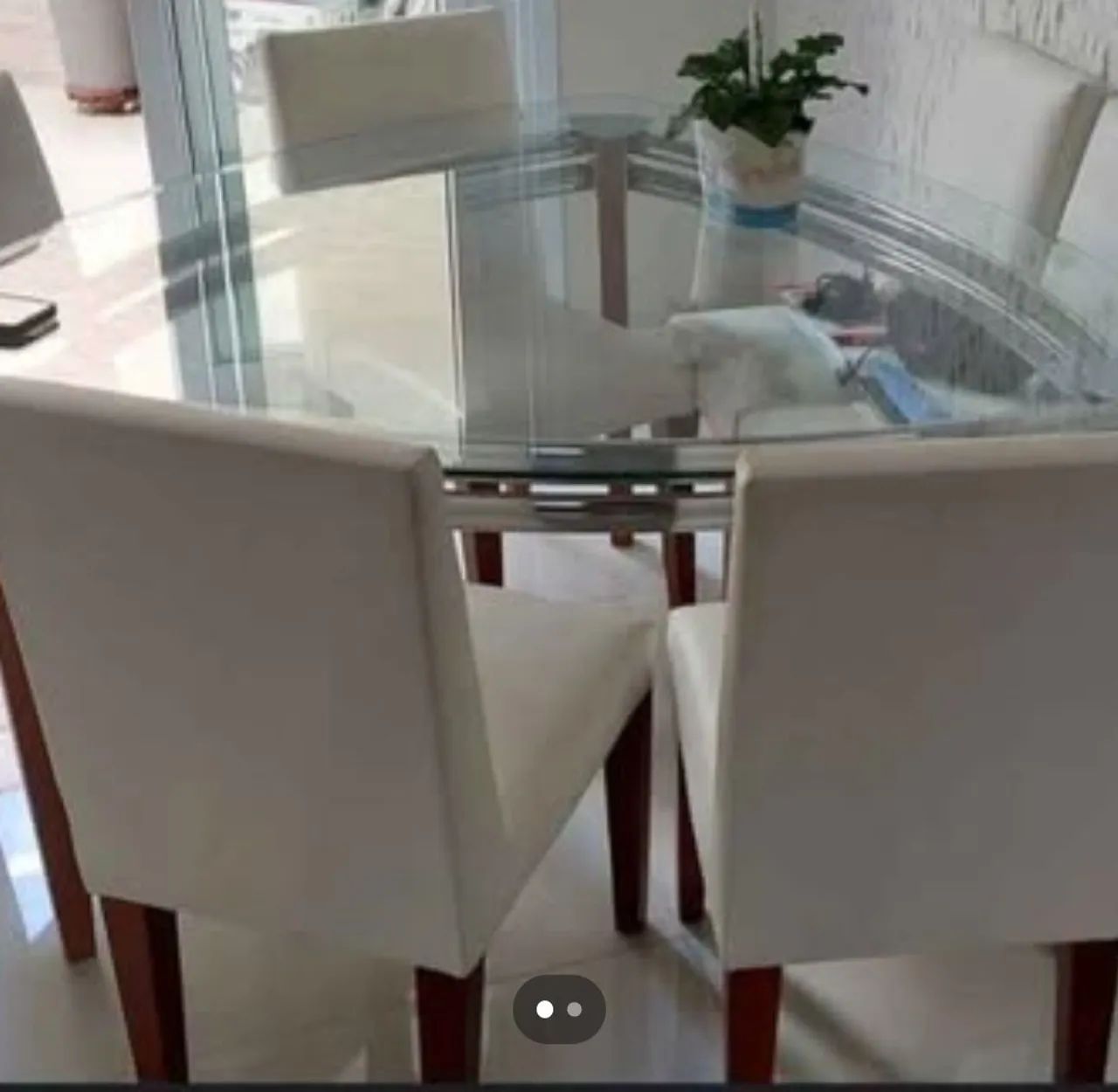 Vendo MESA TRIANGULAR tamanho 1,50 em ótimo estado - Foto 2