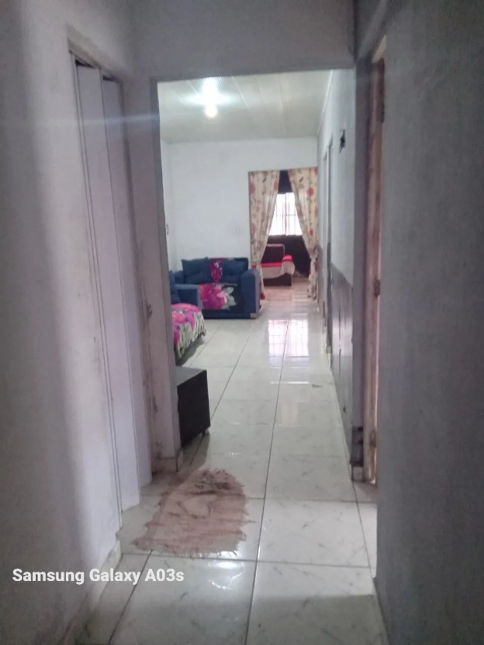 Casa reformada com 3 quartos, 2 salas, cozinha e quintal - Foto 3