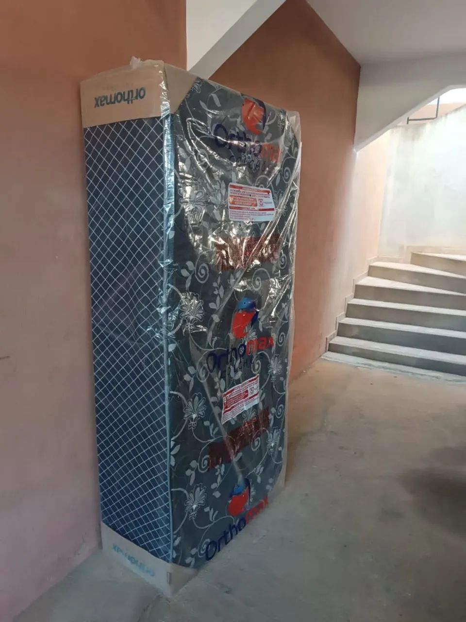 Camas Novas Box Solteiro com Colchão Conjugado ?