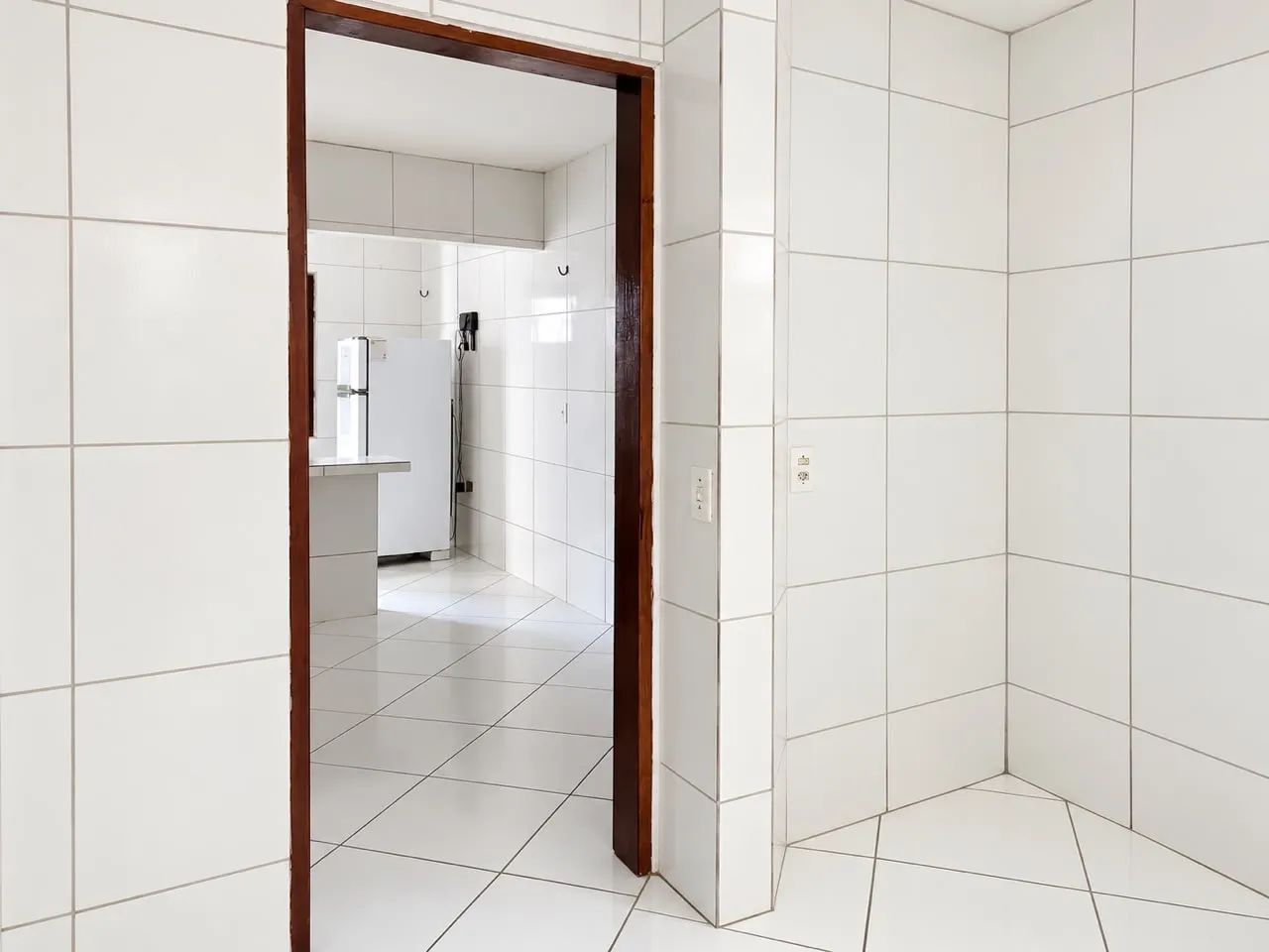 Alugo apartamento tipo kitinet