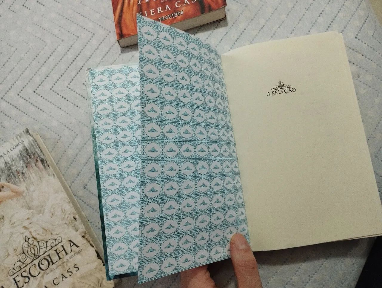 3 livros-A Seleção,A Escolha e A Elite. - Foto 4