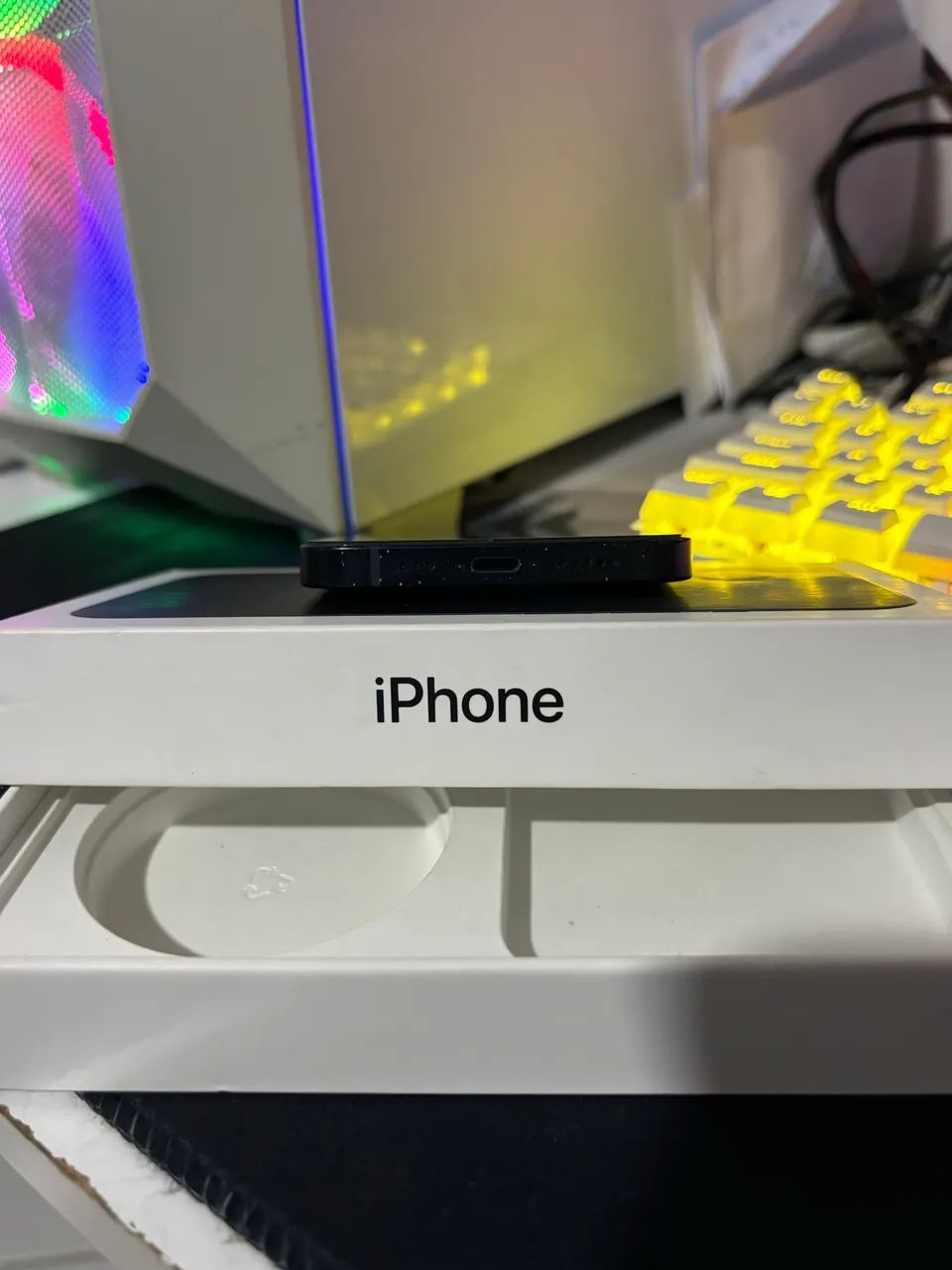 iPhone 13 / 256 GB - Foto 2