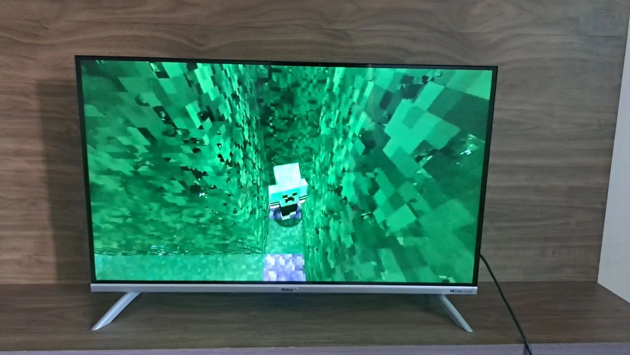 Vendo TV Philco 32" com controle teclado