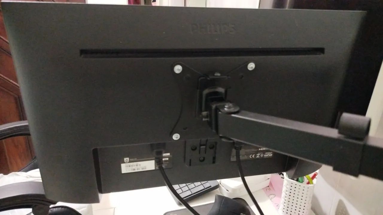  Monitor Philips 21,5" Full HD - 221V8L - Muito conservado