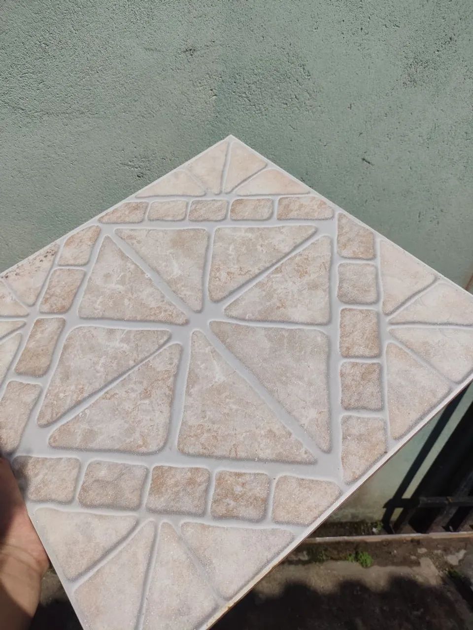 Cerâmica 45x45 - 86 peças - Foto 2