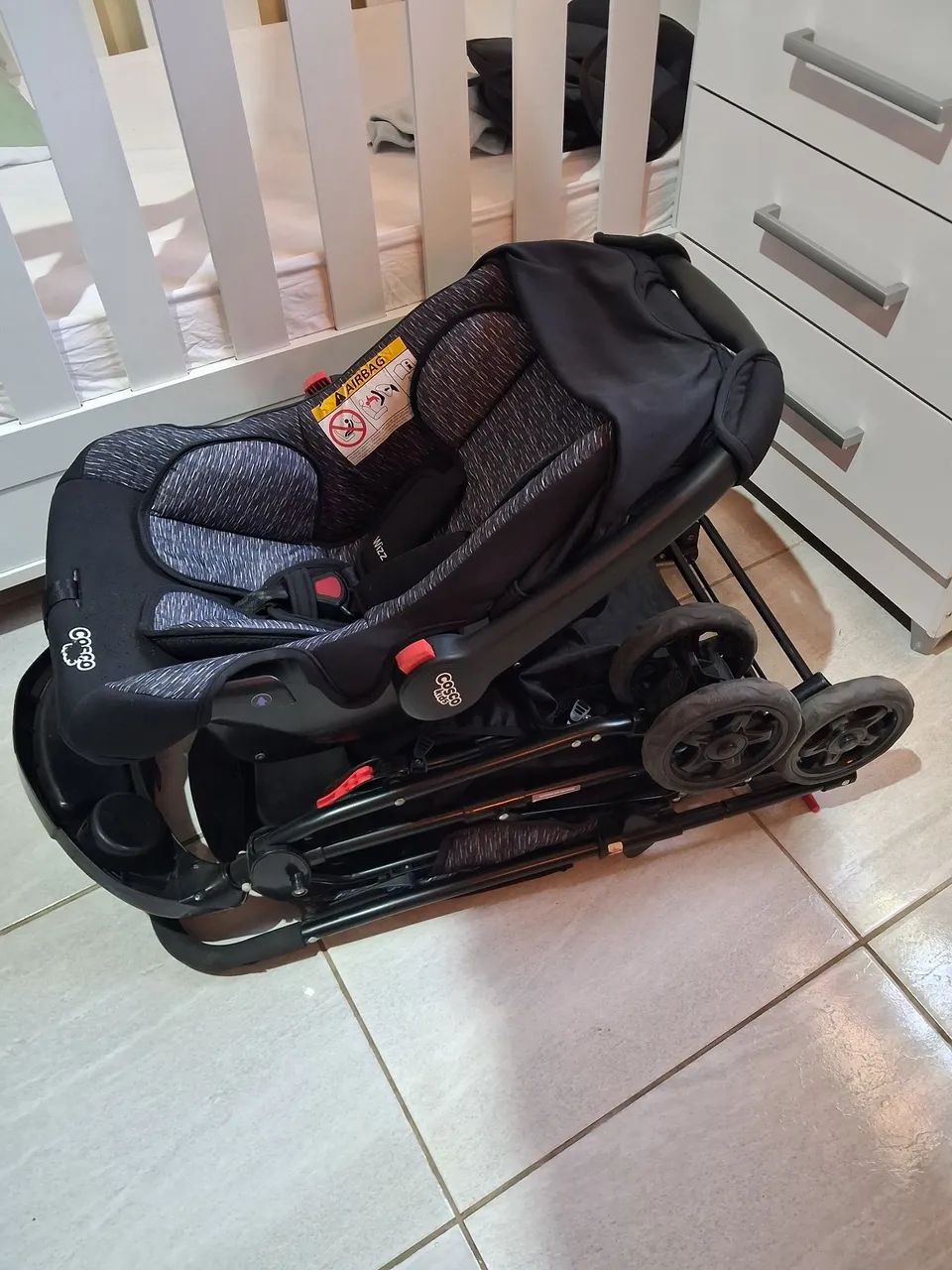 Carrinho de Bebê + Bebê Conforto  - Foto 4