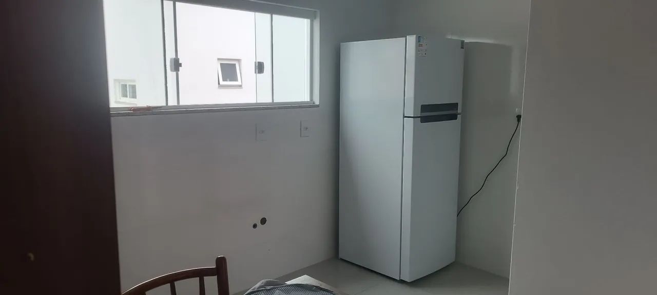 ? ALUGA-SE KITNET - ÓTIMA LOCALIZAÇÃO EM FLORIANÓPOLIS! ? - Foto 4