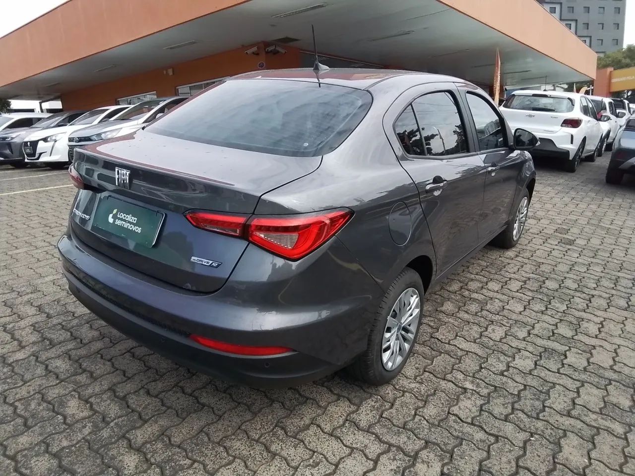 Fiat Cronos Drive 1.3 8V Flex Aut. 2025 - Foto 5