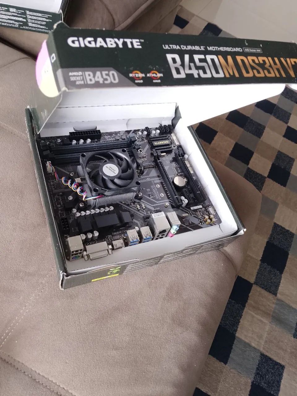 placa vídeo gigabyte b450 - Foto 2