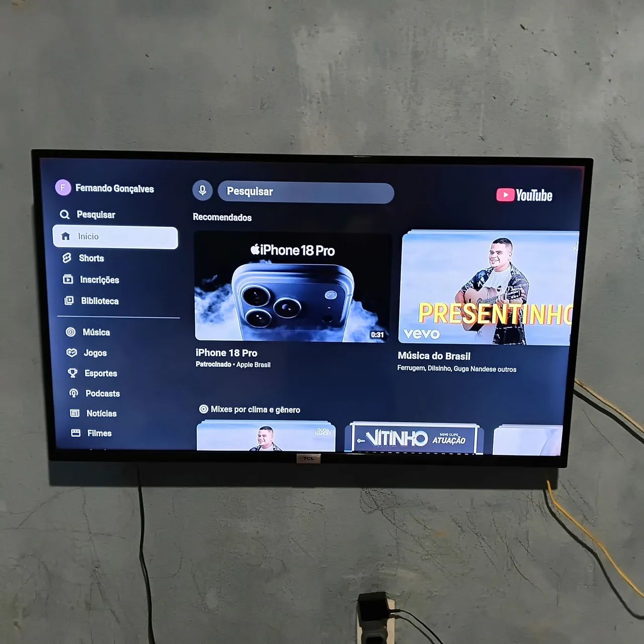 Smart tv 43 tcl ótimo estado funciona perfeitamente  - Foto 2