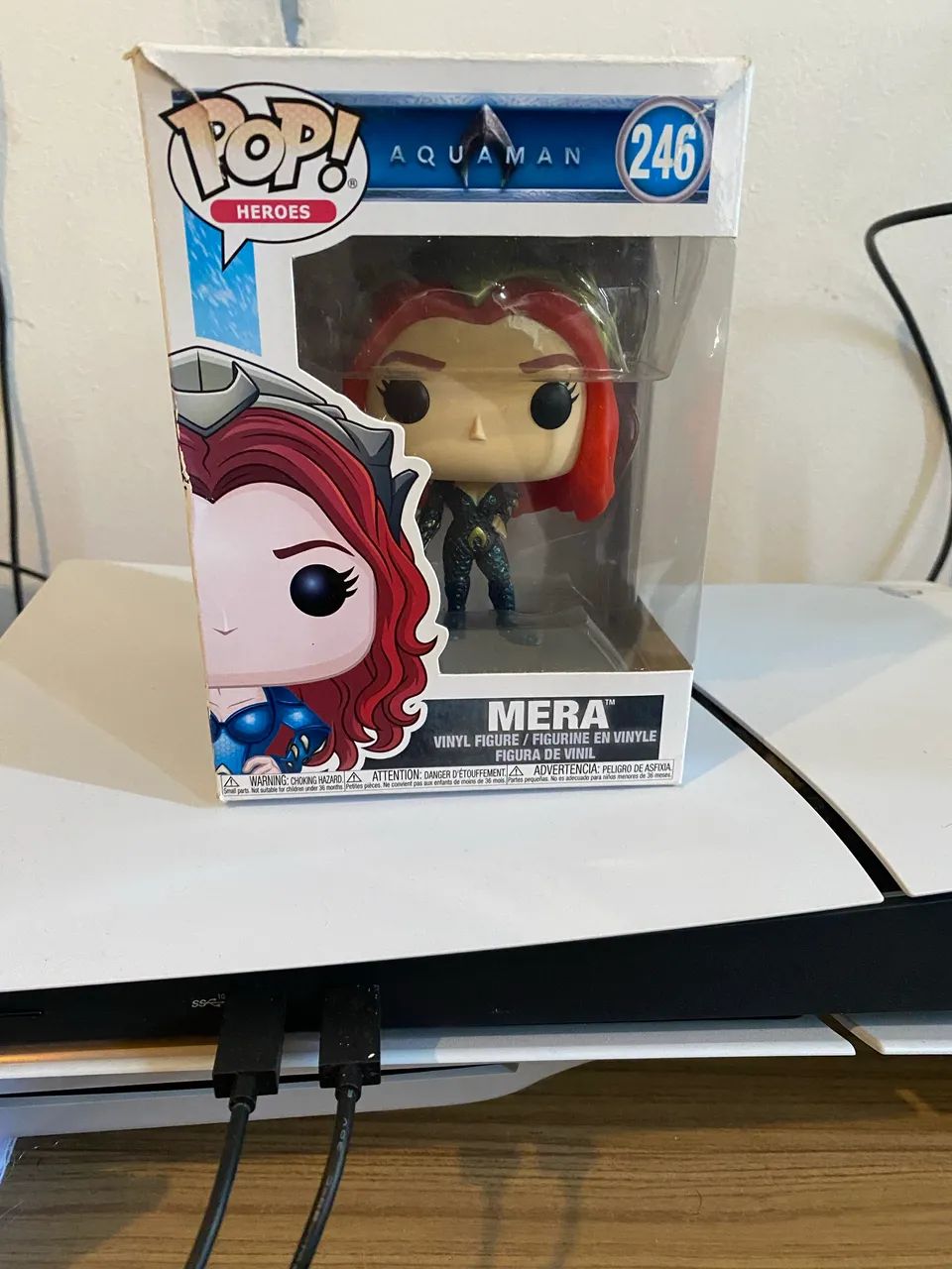3 Funko Pop Marvel/DC - Doctor Strange, Capitão América e Mera - Foto 3