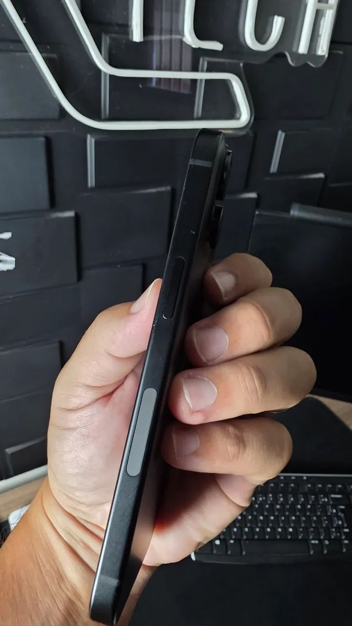 iPhone 15, seminovo, 128gb. - Foto 4