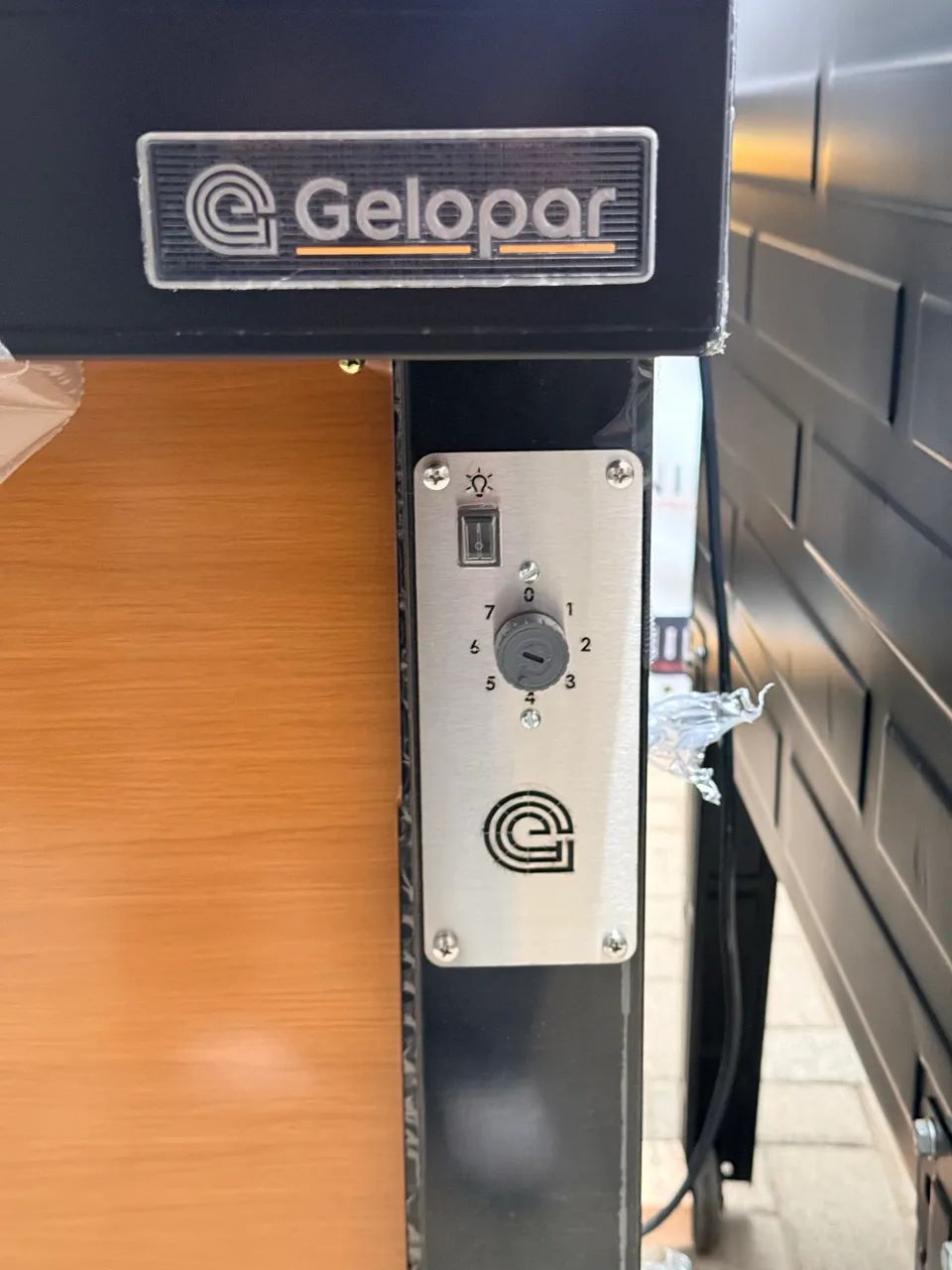 GBRF-175PR MESA REFRIGERADA 1,75 SEM CUBA - GELOPAR - Foto 4