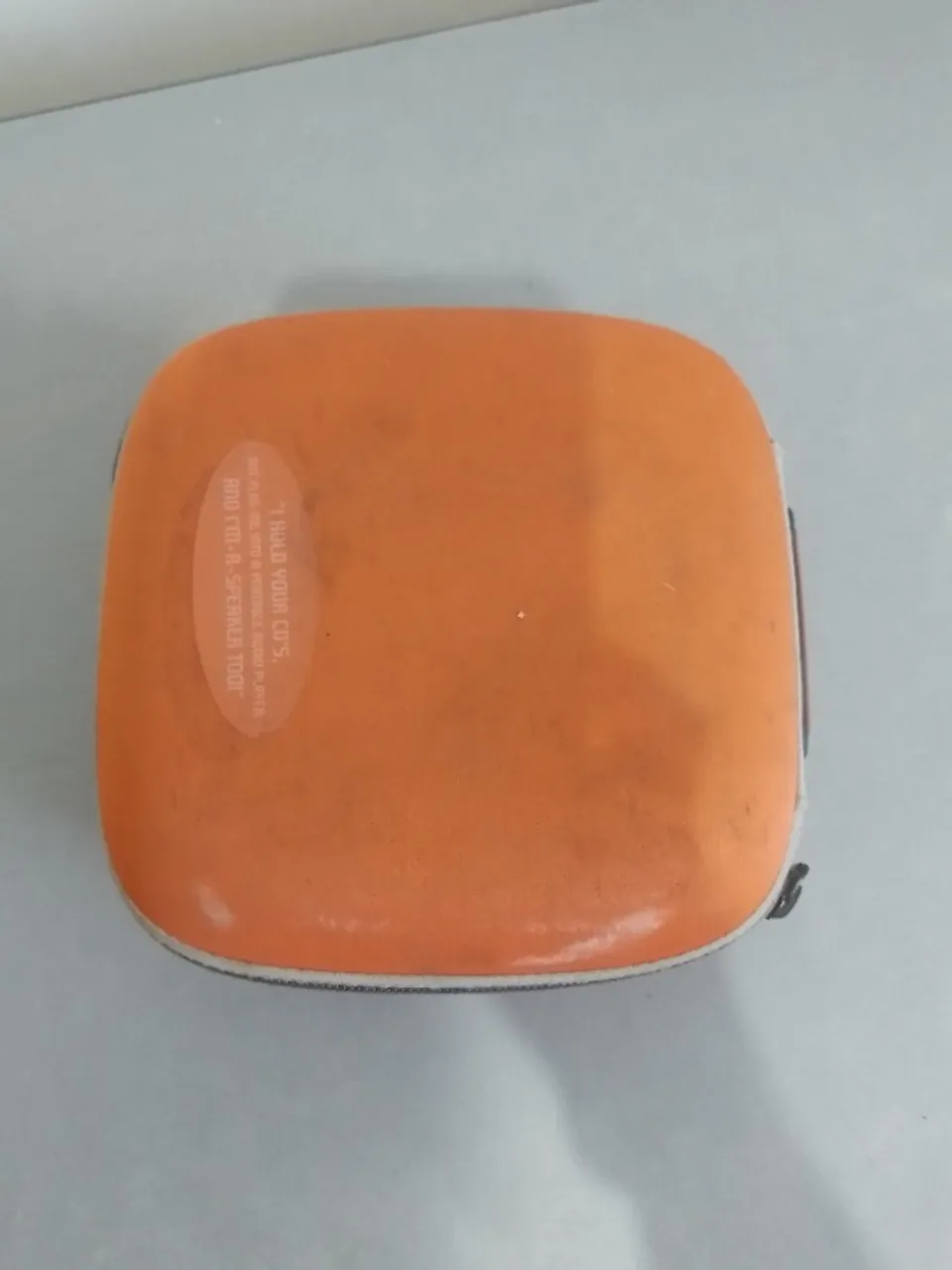 MÓVEL PORTA DVD EM MADEIRA. VENDO COM OU SEM DVDS. R$ 750,00/ R