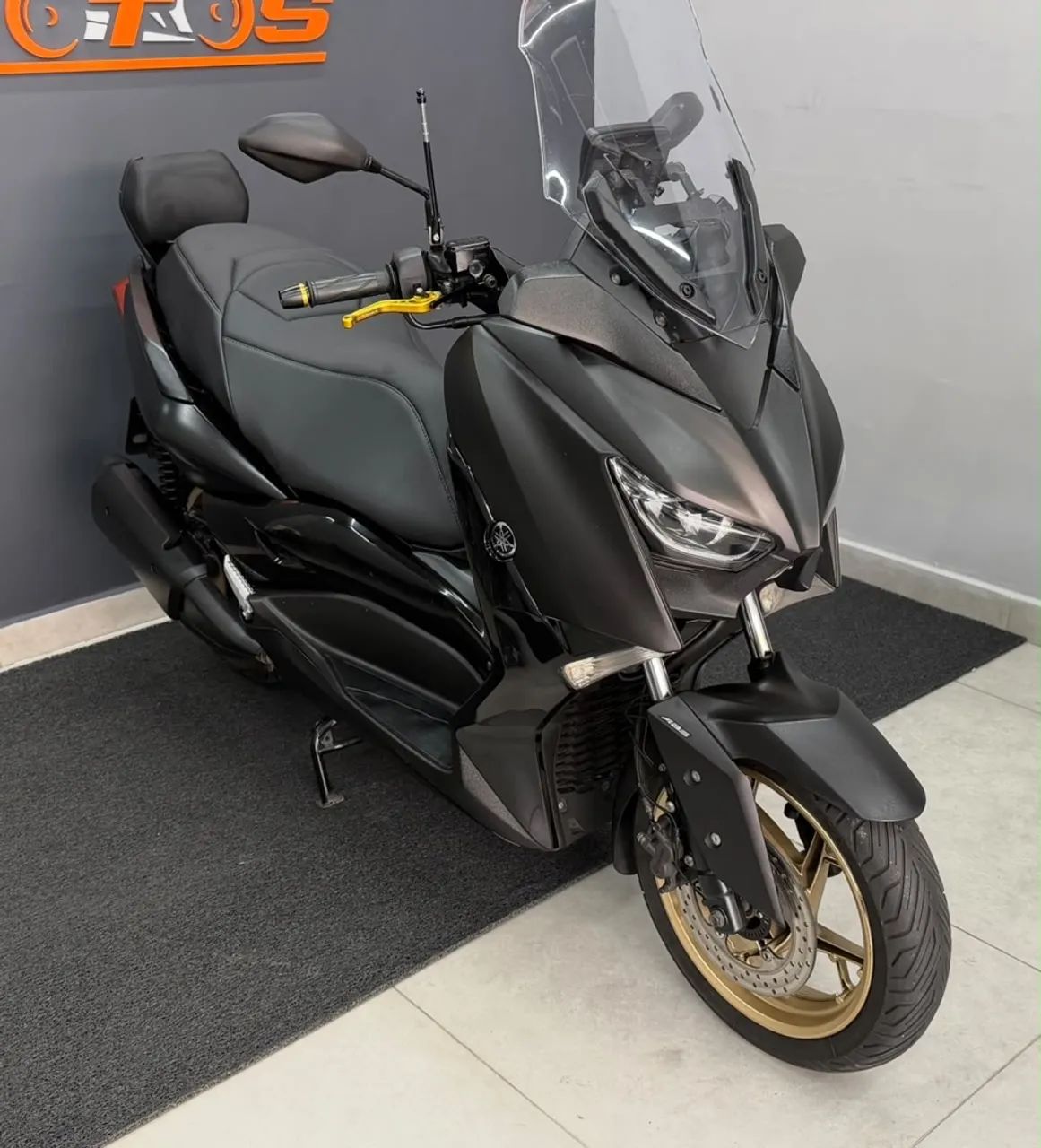 YAMAHA XMAX 250 Abs - Foto 4
