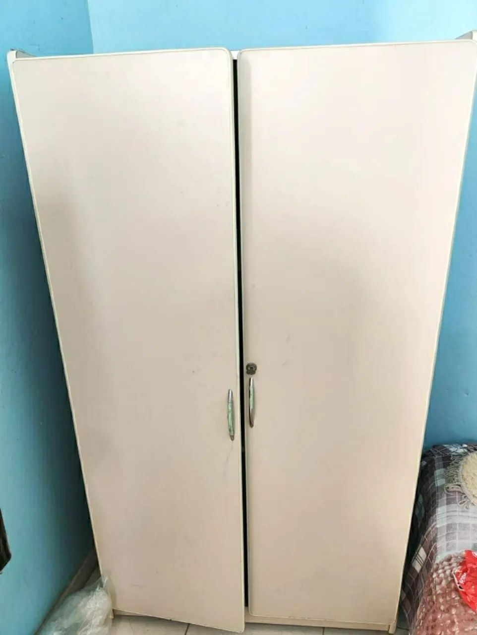 Armário Multiuso com Fechadura