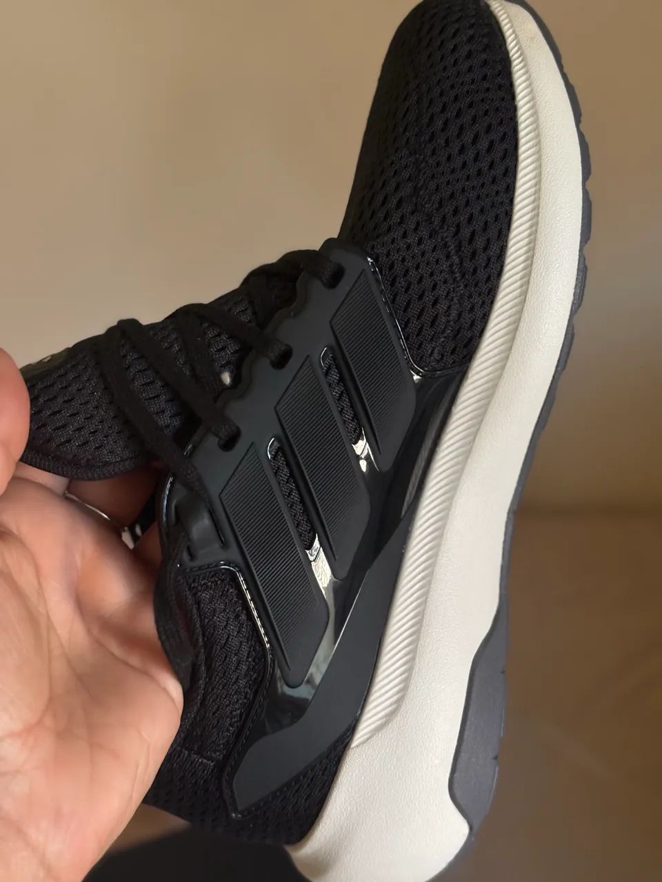 Tênis adidas novo com nota  - Foto 4