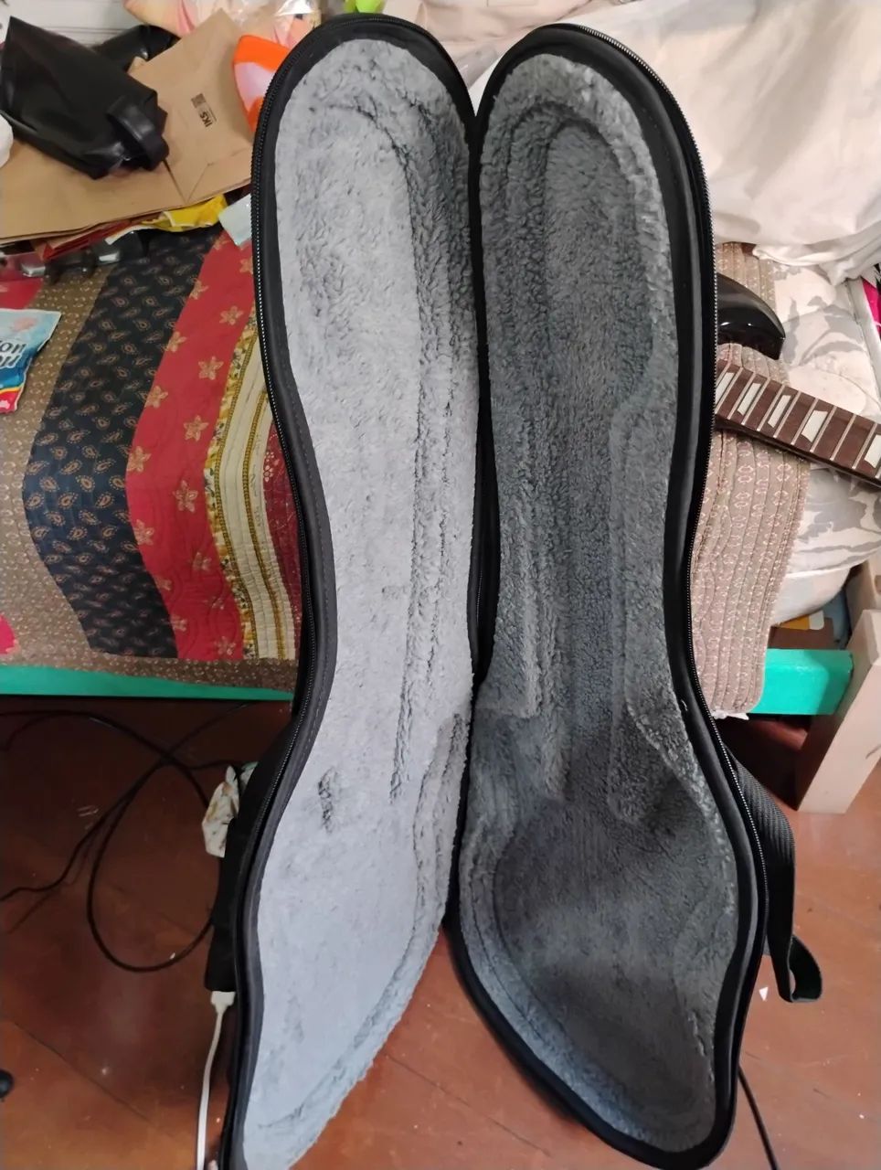 Semi case hard bag solid sound 