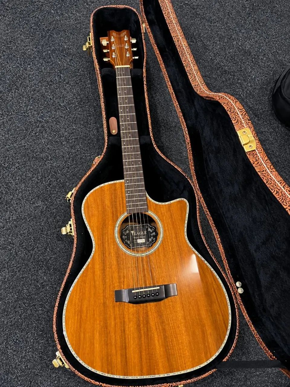 Violão Eagle Master séries com case original 