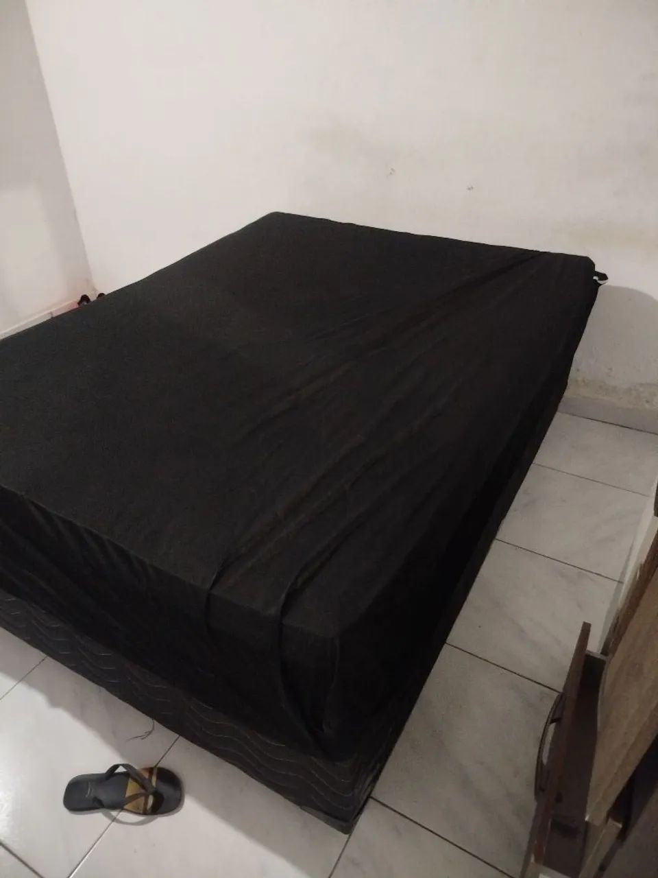 Cama de casal semi nova 