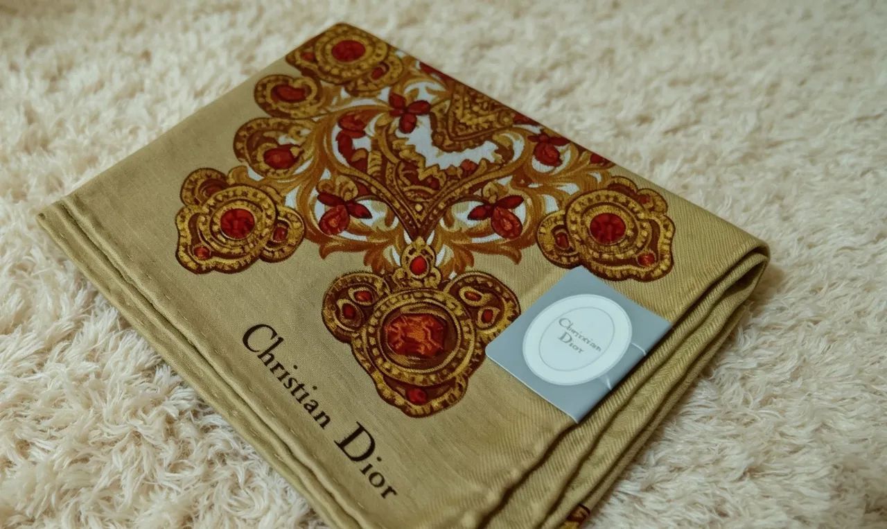 Lenço  Christian Dior original comprado no Japão com nf  - Foto 2