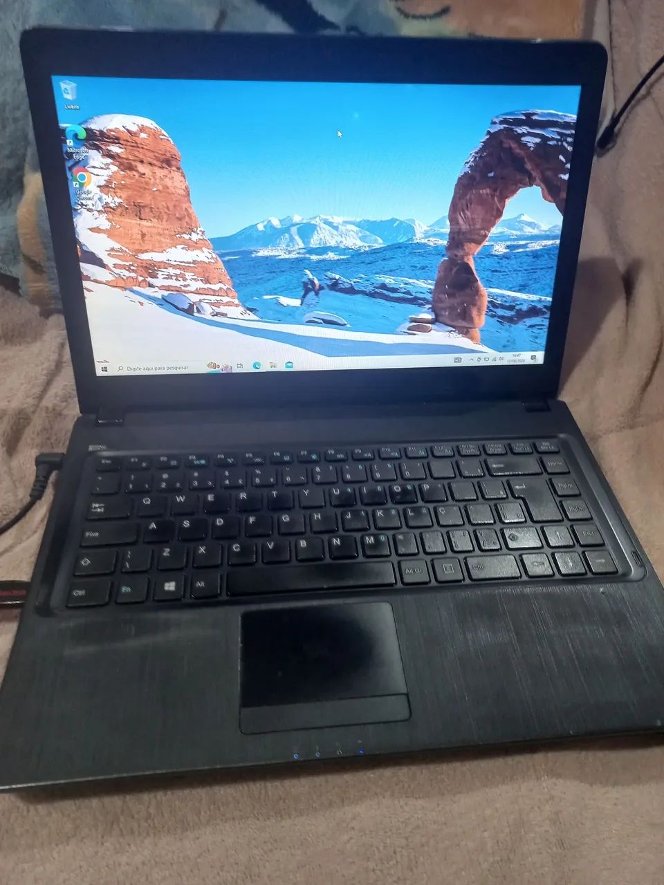 Notebook Itautec 4GB 500HD Windows 10 Bateria Viciada Funciona Normal  - Foto 3