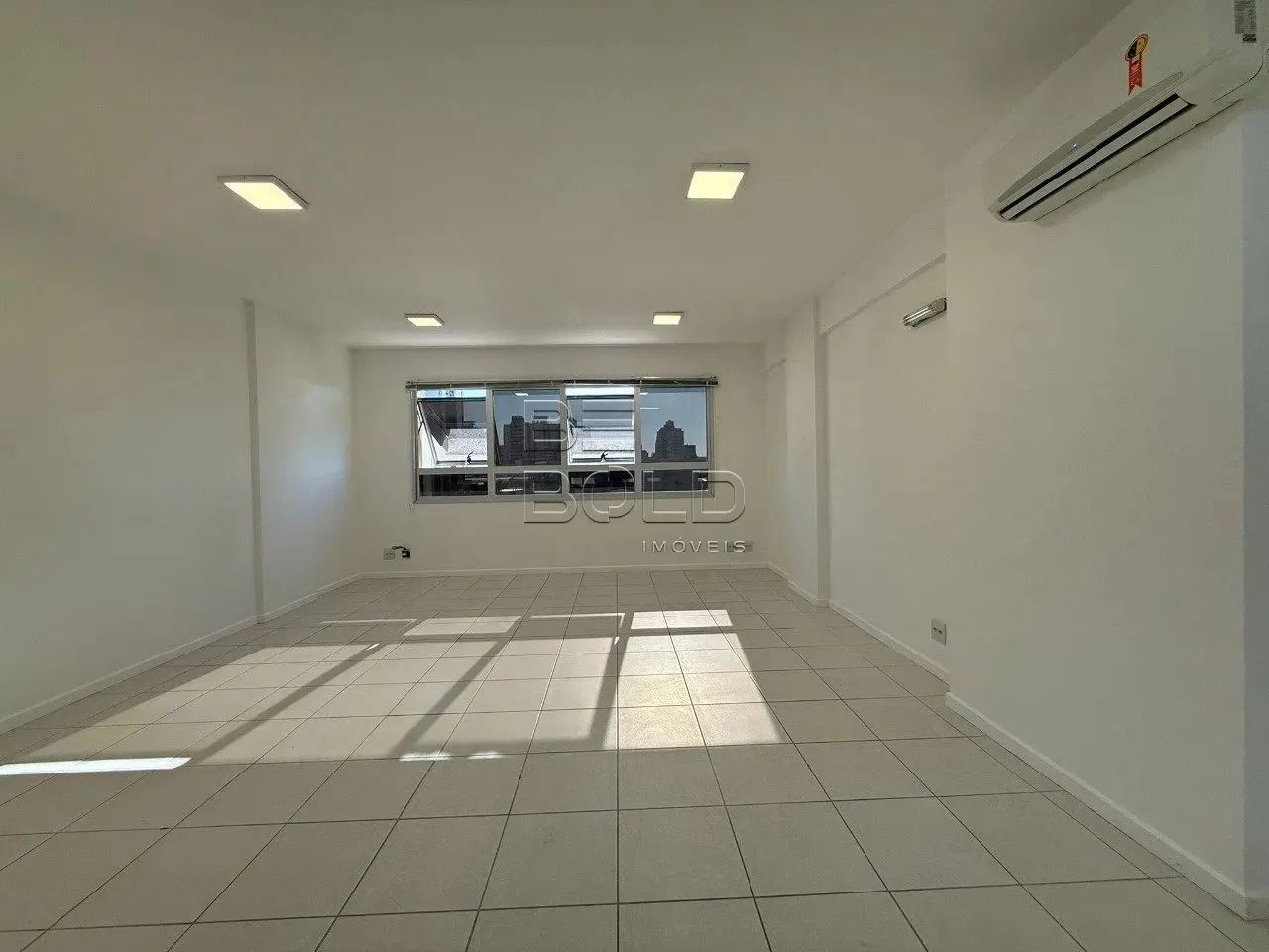 Sala comercial bem localizada - Foto 5