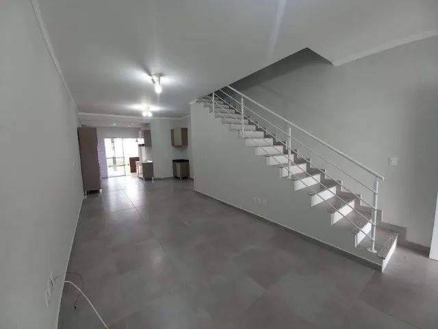 Oportunidade Casa com117 m²  3 Quartos e 3 banheiros - Foto 2
