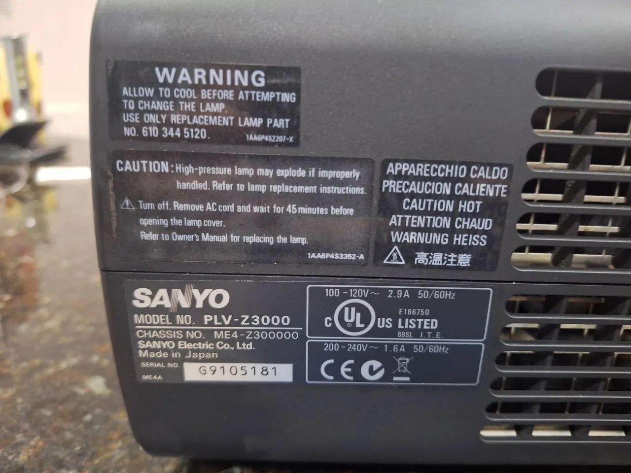 Projetor sanyo PLV-z3000 