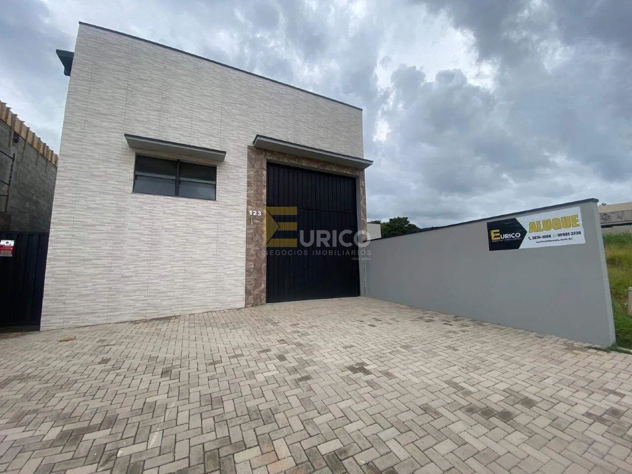 Aluga-se Galpão industrial/comercial em Vinhedo/SP