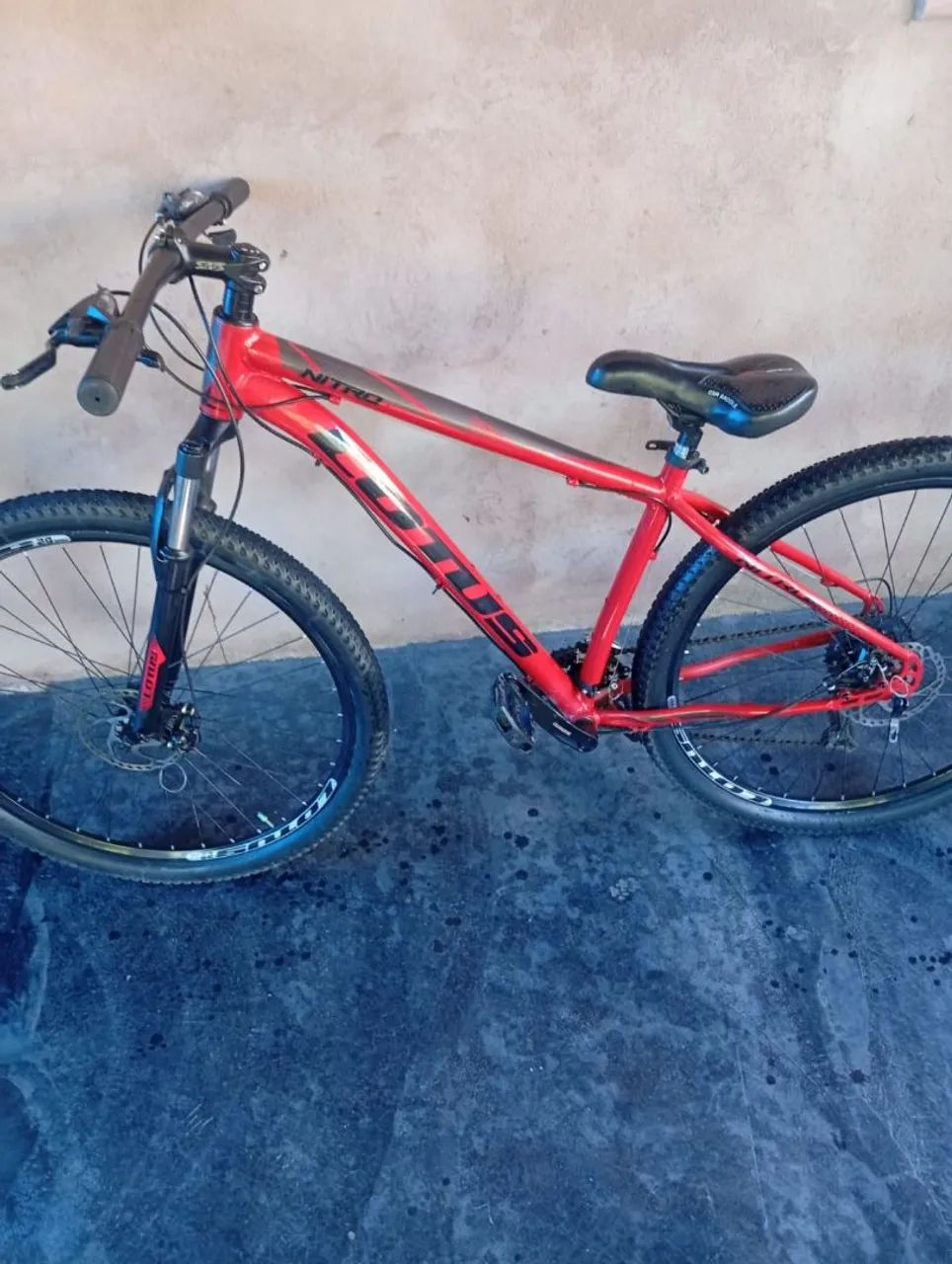 Bicicleta lotus aro 29 semi nova