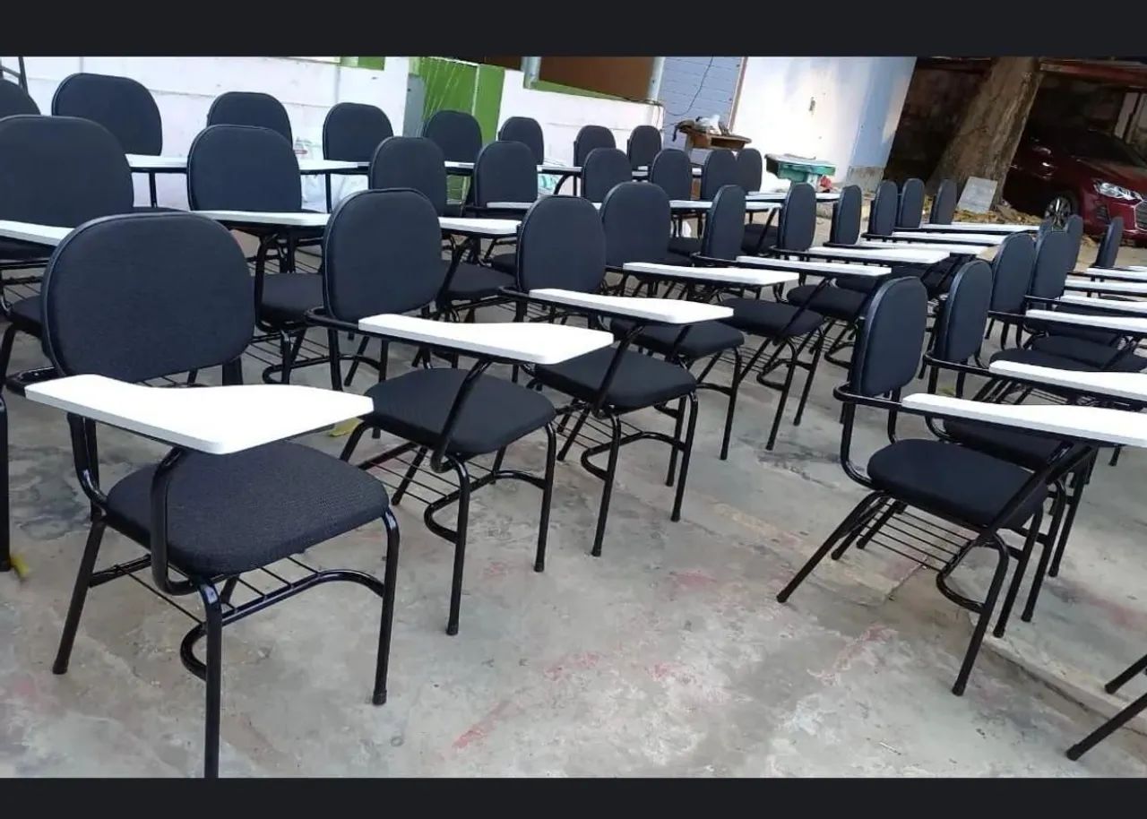 Cadeira escolar de tecido com braço de mdf  - Foto 2