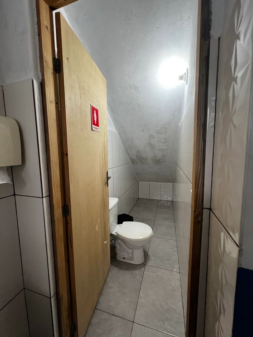 Aluga-se 2 Salões comerciais  - Foto 2