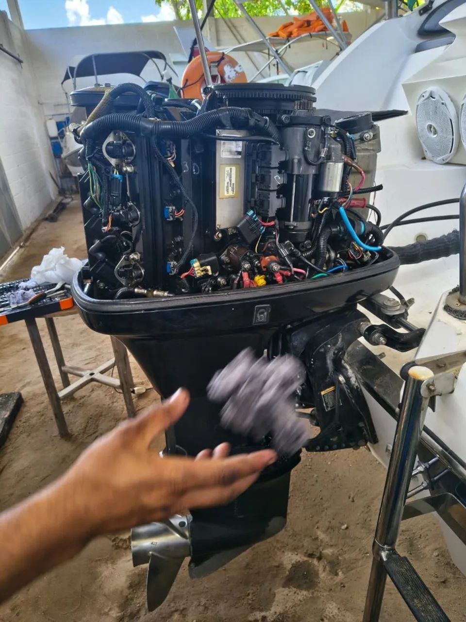 Motor mercury optimax 135hp v6 ler anúncio  - Foto 5