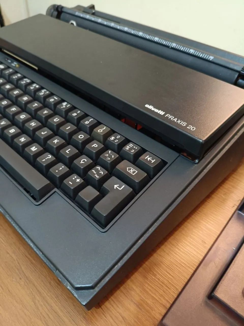  Estado Impecável | Olivetti Praxis 20 Vintage Funcionando - Foto 2
