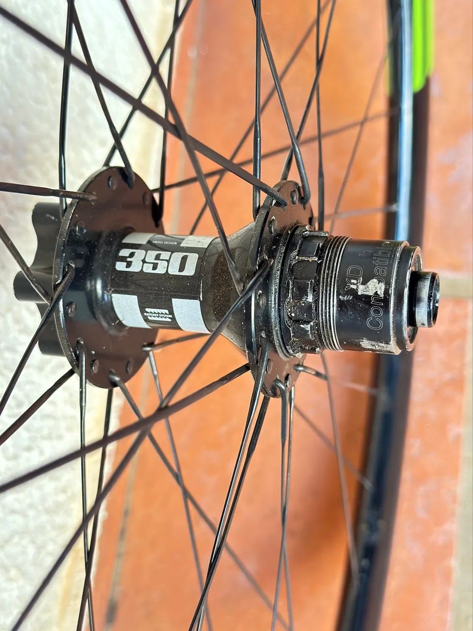 Roda Enve Carnono Cannondale Lefty - Foto 2