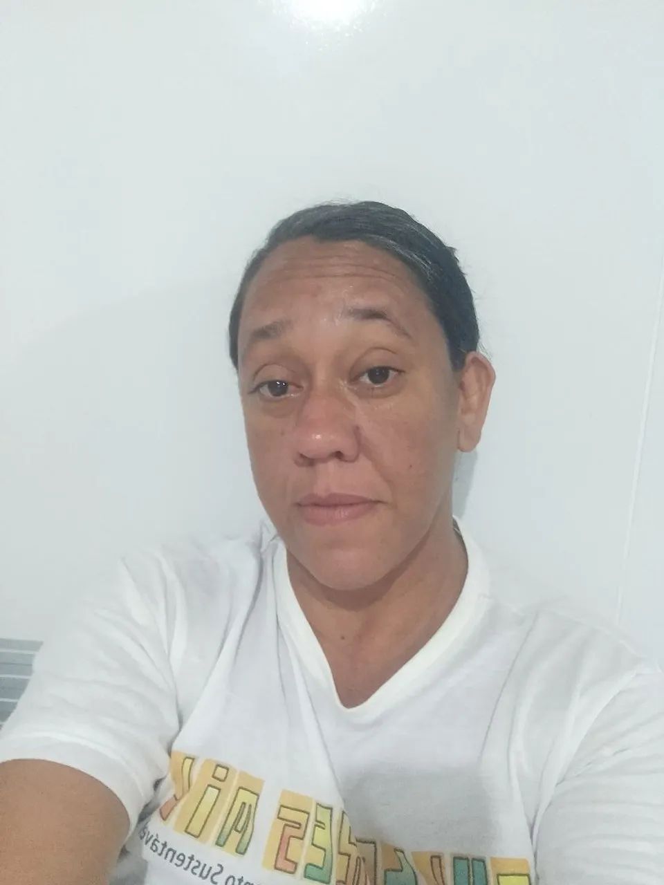 Cuidadora de idoso e acompanhate hospitalar.