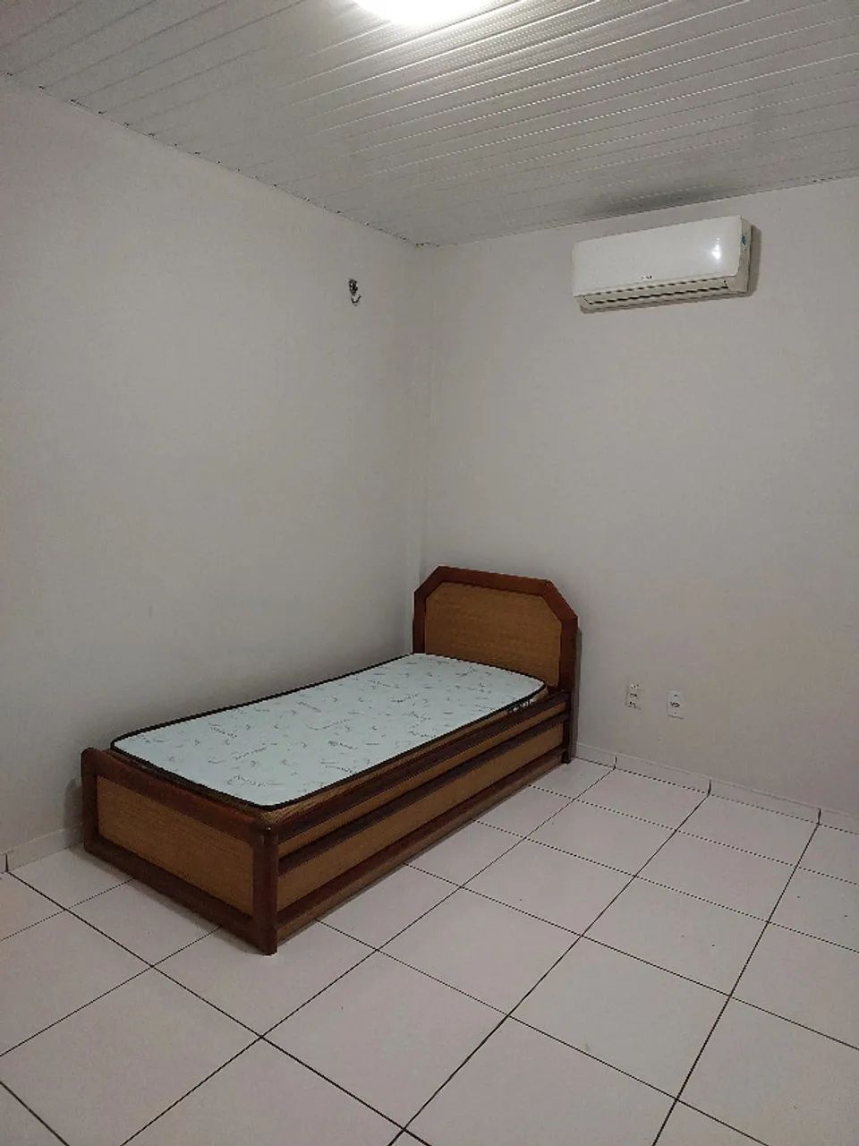 kitnet próximo à Praça Brasil - Foto 4