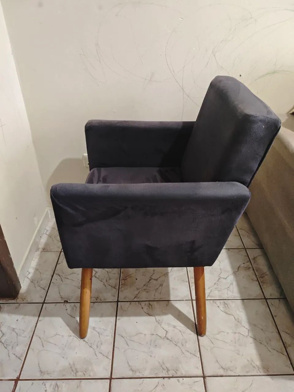 Poltrona cinza Suede  - Foto 2